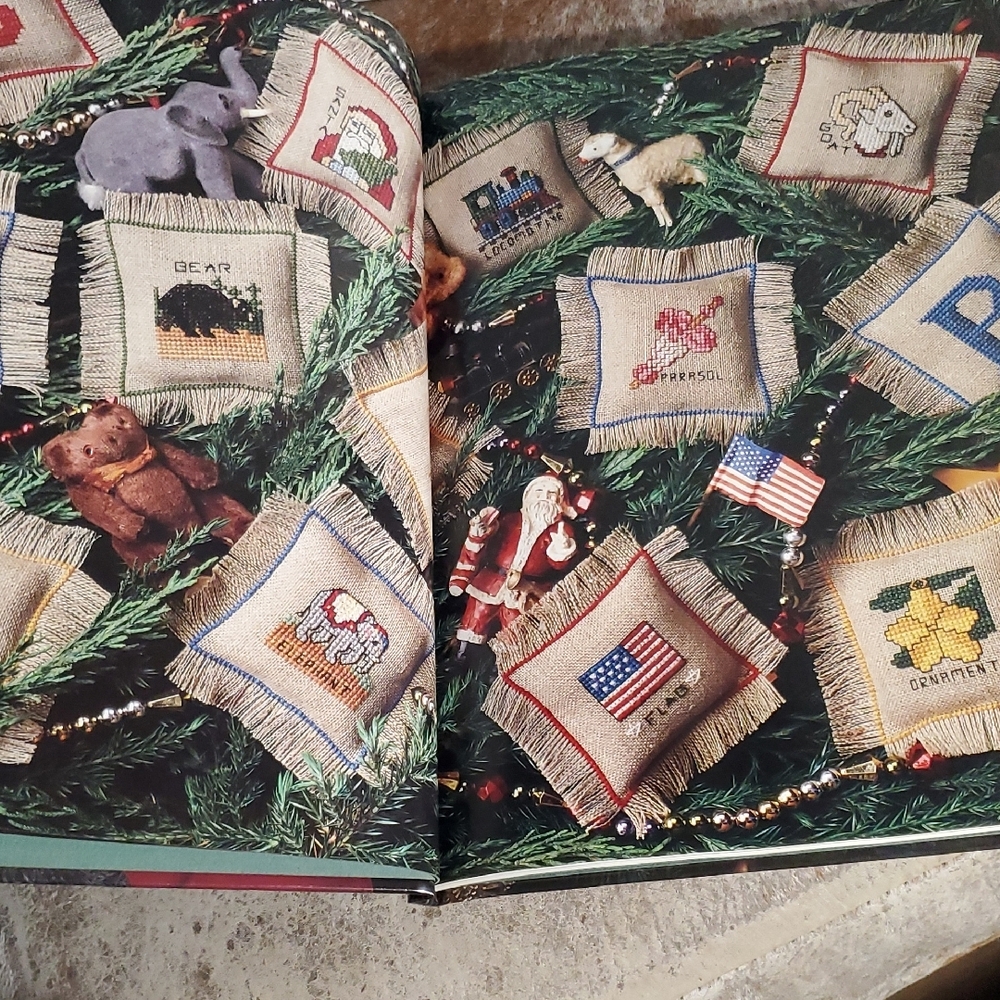 Christmas Tree Craft Book - Picture 5 of 7